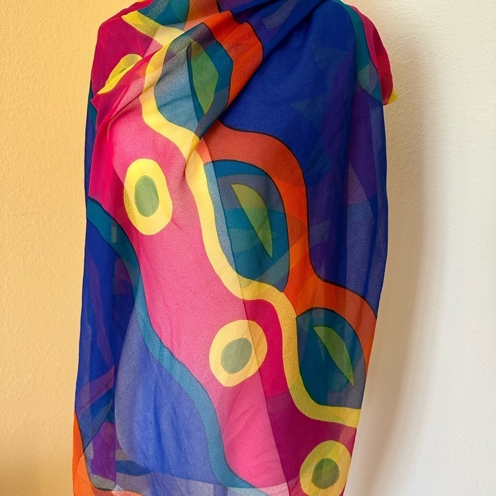 Gently used abstract shawl in multicolor Sz OS - Picture 3 of 5